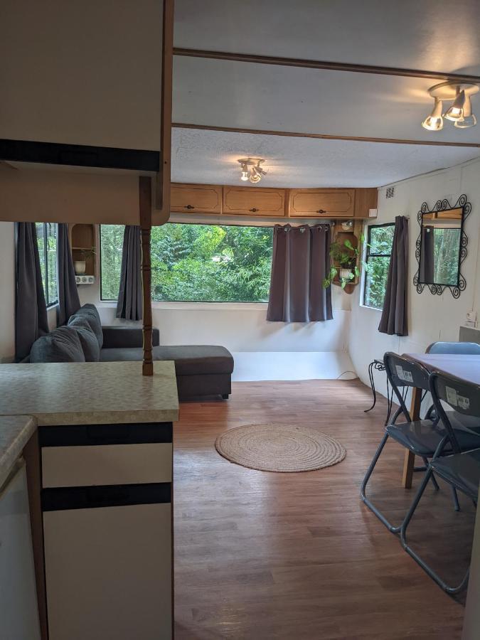 Chamant mobile home situé au coeur du lac Blangy-le-Château Extérieur photo
