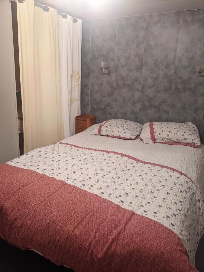 Chamant mobile home situé au coeur du lac Blangy-le-Château Extérieur photo